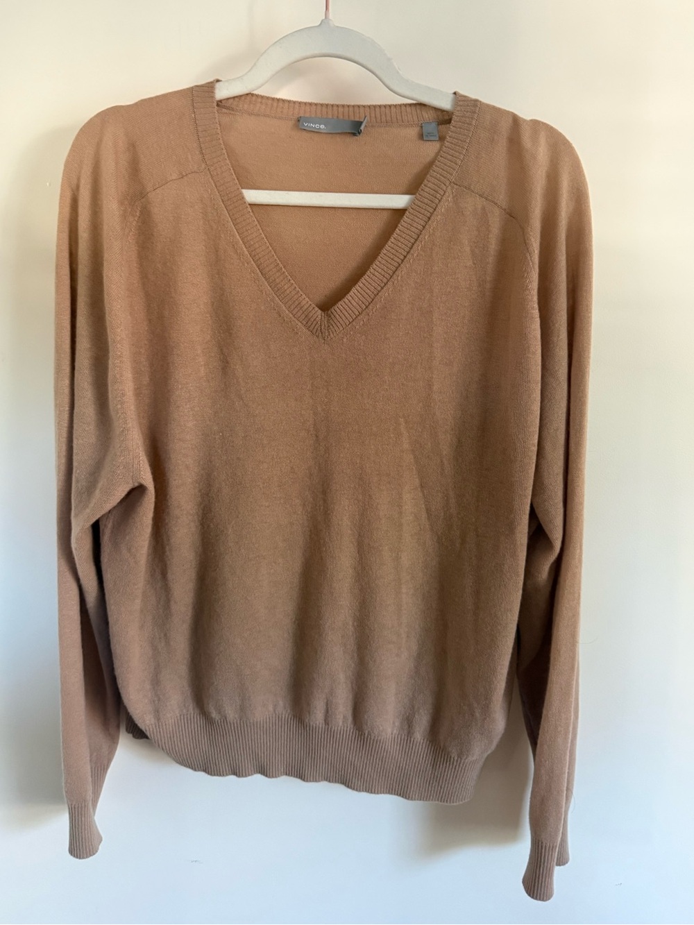 Vince 100% Cashmere V-Neck Sweater - Camel - Size L - flaw READ